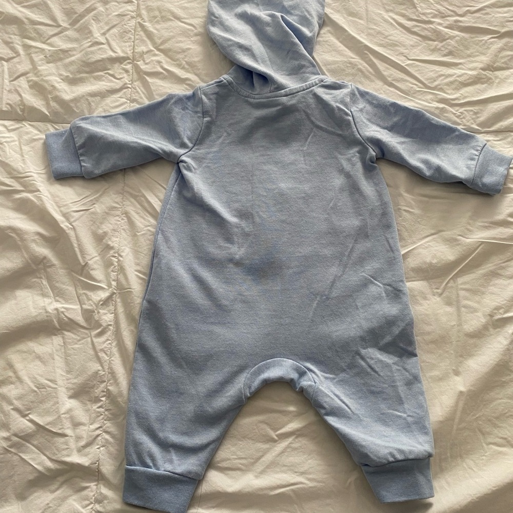 Nike Baby Light Blue Hooded Long Sleeve Onesie Footie Bodysuit Size 3 Months - Picture 5 of 5
